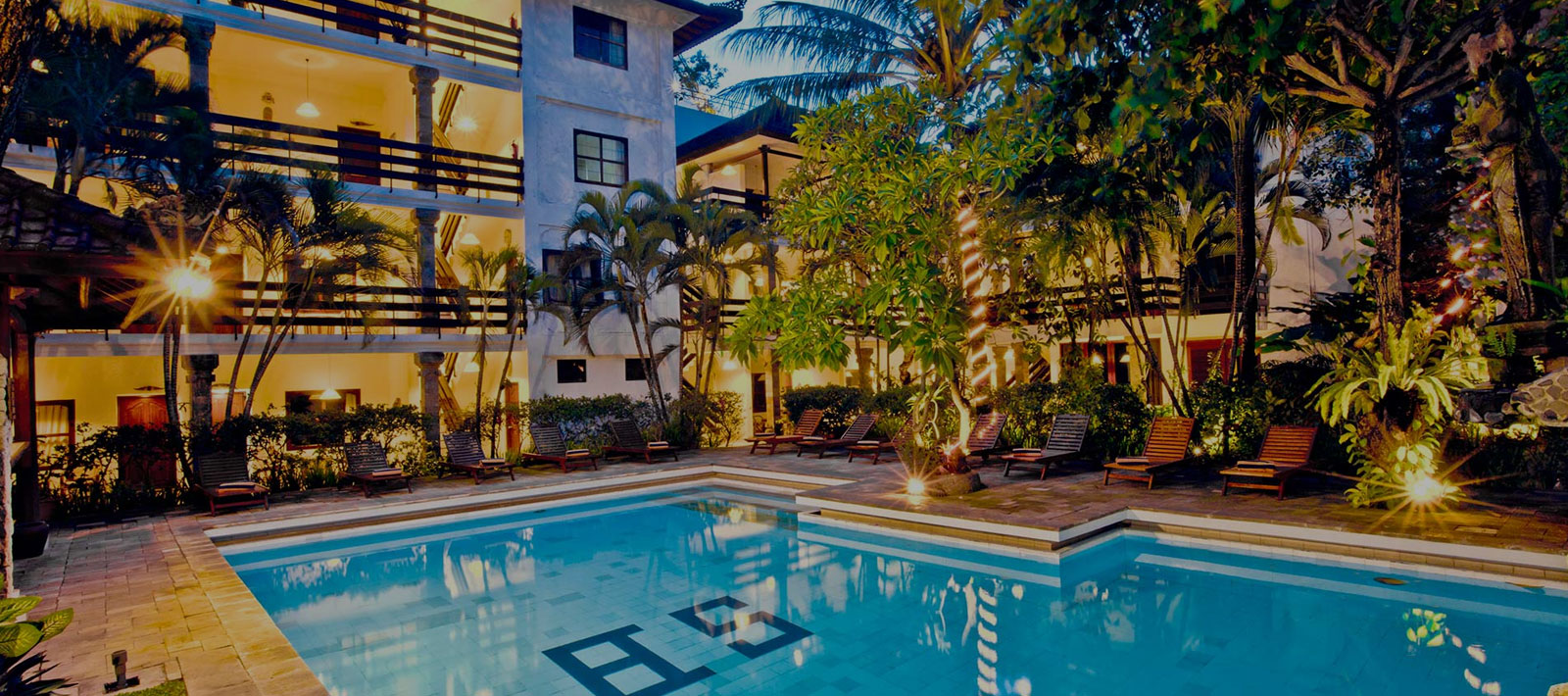 Hotel Sari Bunga Legian Pool